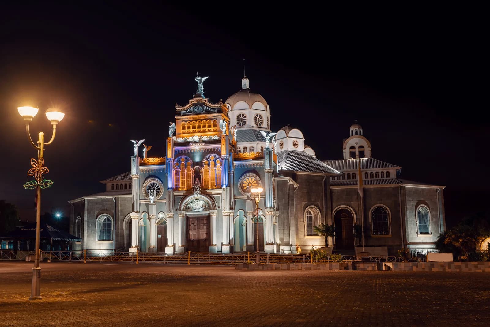 Irazú Volcano, Basilica & Lankester Garden